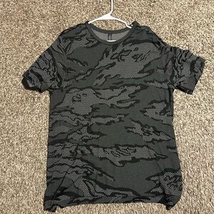 Mens Lululemon shirt